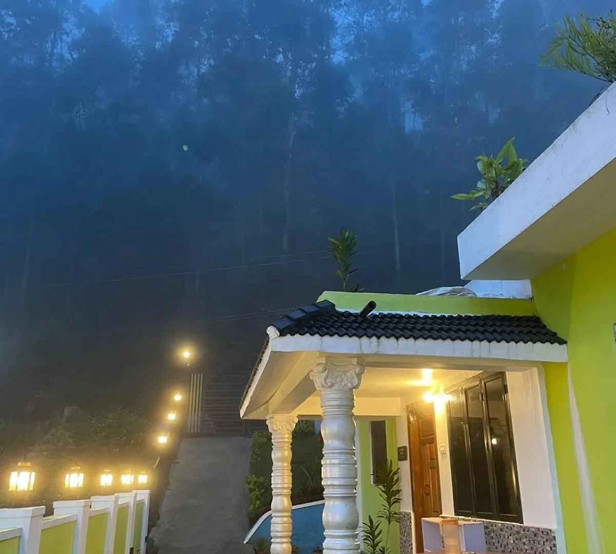Mountain Cheers Munnar Villa